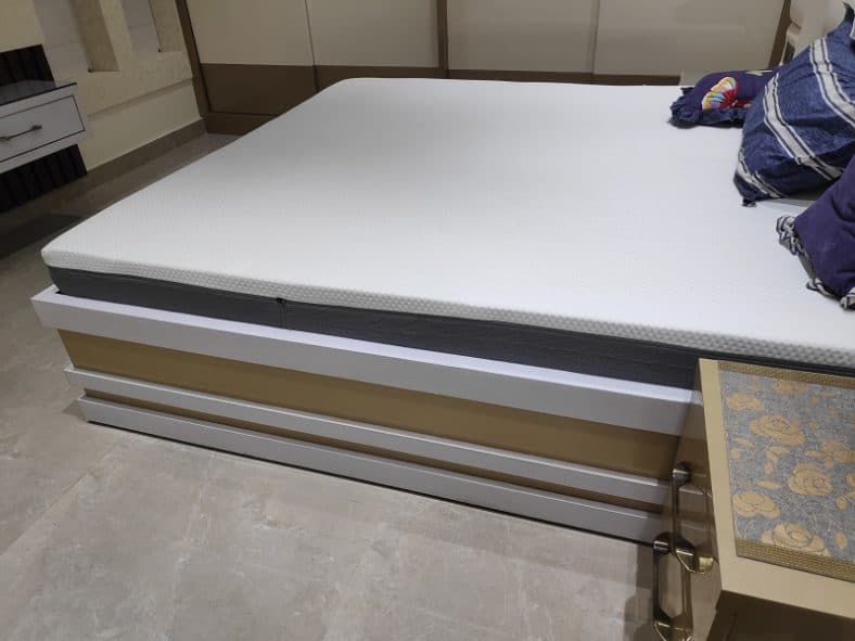 Mattress Buying Guide: Sleeping Position, Weight, Types and Testing