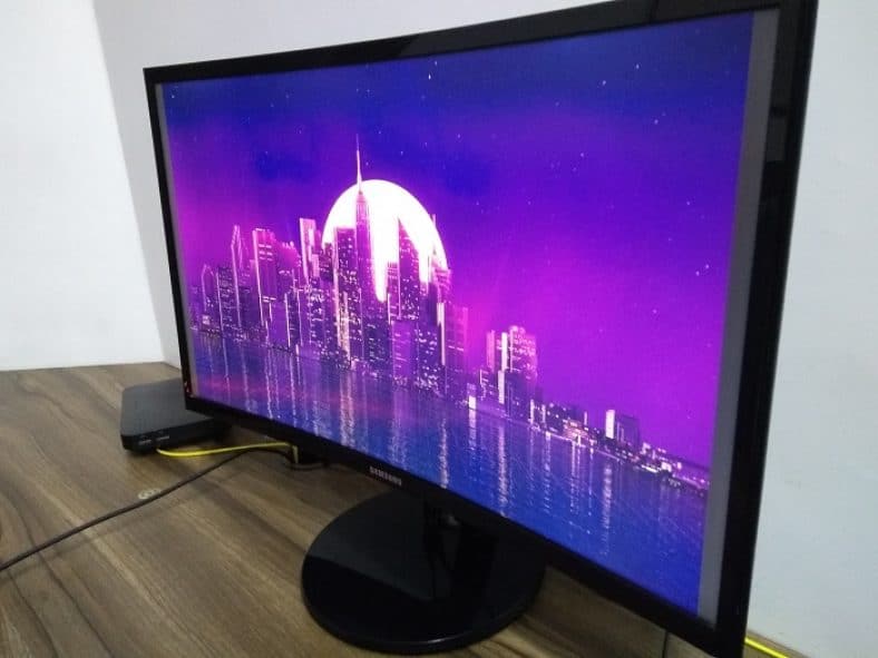 Samsung 23.5 Inch Curved LED Monitor Review